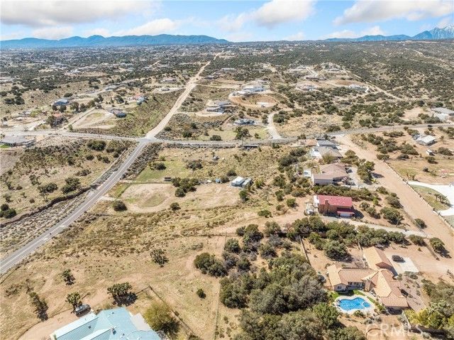 8187 Anaconda Avenue, Oak Hills, CA 92344