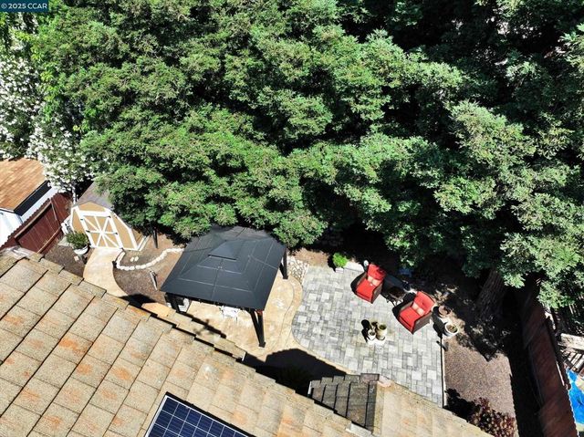 913 Cedar Brook Ln, Vacaville, CA 95687