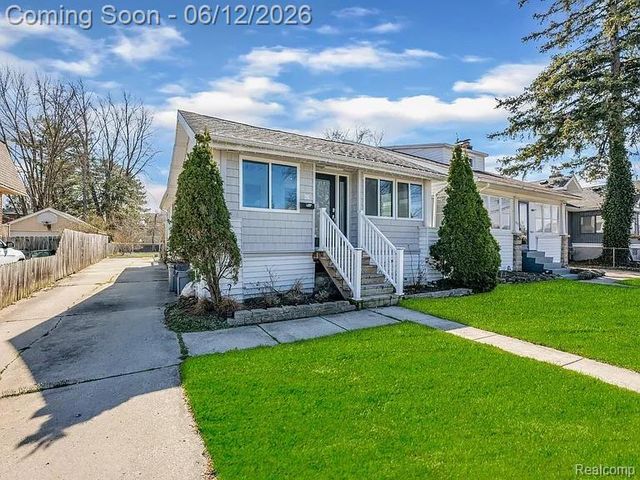 419 W 12 Mile Road, Royal Oak, MI 48073