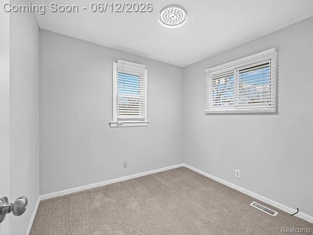 419 W 12 Mile Road, Royal Oak, MI 48073