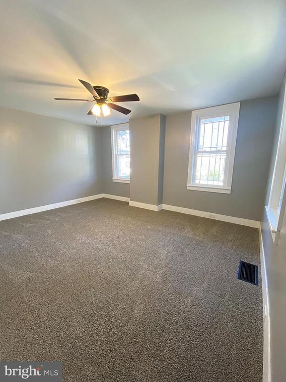 546 E KING ST, Chambersburg, PA 17201