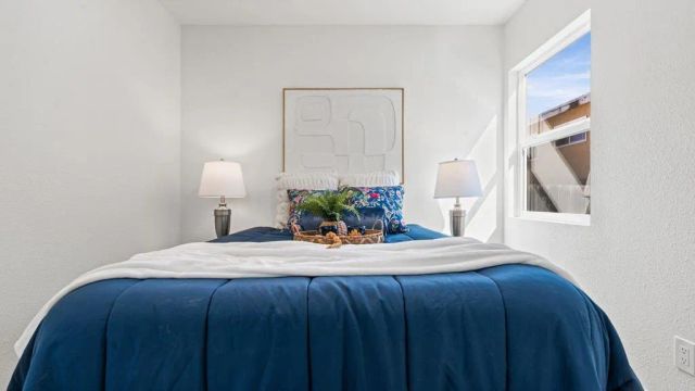 4095 Estrella Avenue, San Diego, CA 92105