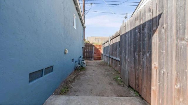 4095 Estrella Avenue, San Diego, CA 92105