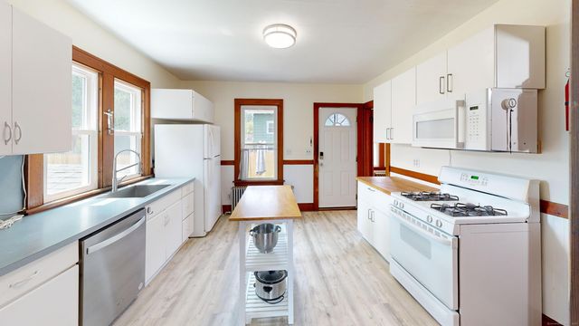 47 Foxon Place, New Britain, CT 06053