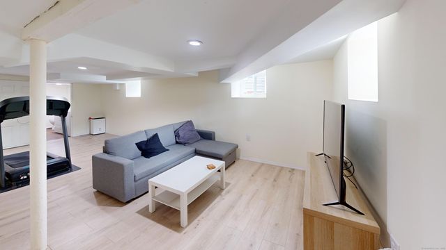 47 Foxon Place, New Britain, CT 06053