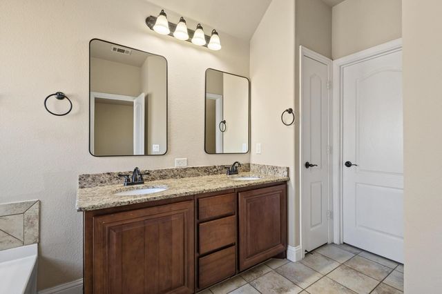 4703 Liberty Hill Trail, Sherman, TX 75092