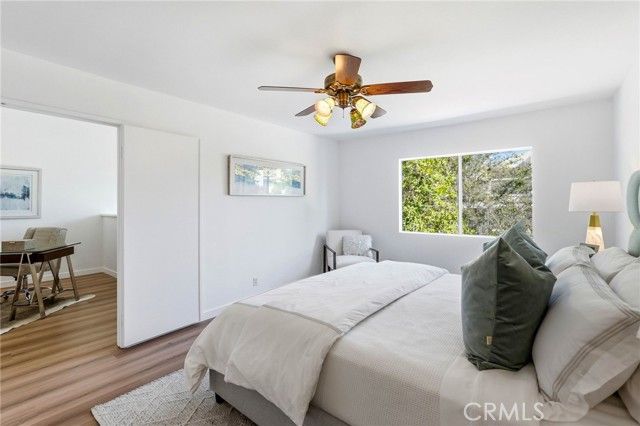 18130 Andrea Circle 4, Northridge (los Angeles), CA 91325