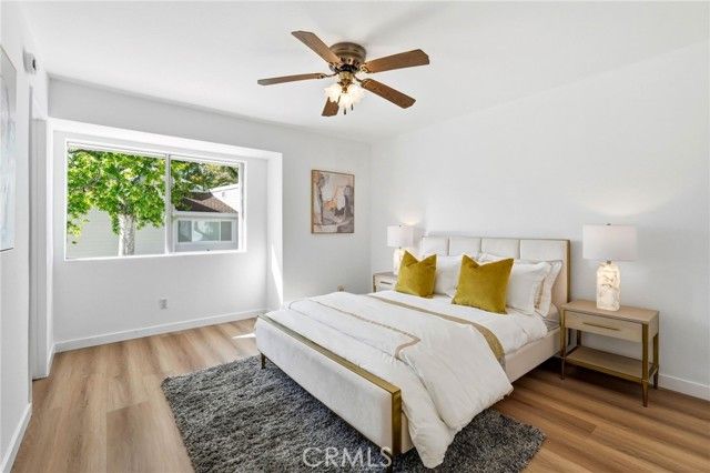 18130 Andrea Circle 4, Northridge (los Angeles), CA 91325