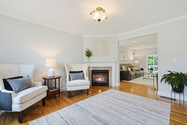 7 Stanley Cir, Mansfield, MA 02048