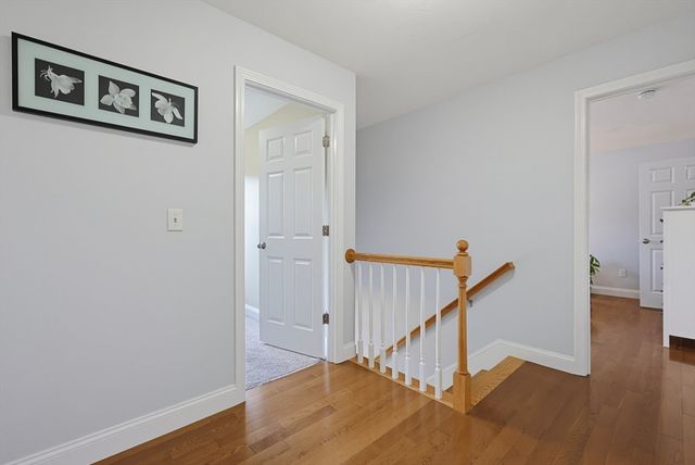 7 Stanley Cir, Mansfield, MA 02048