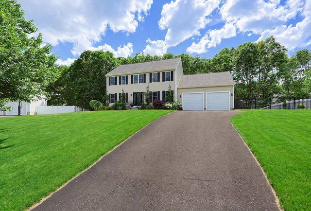 7 Stanley Cir, Mansfield, MA 02048