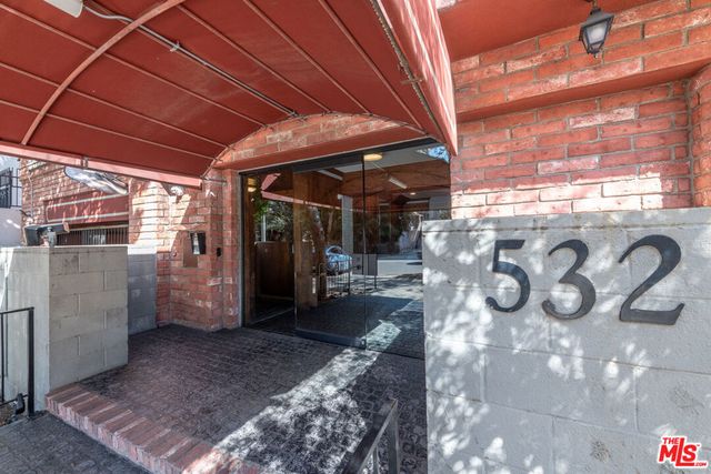 532 N Rossmore Avenue 108, Los Angeles, CA 90004