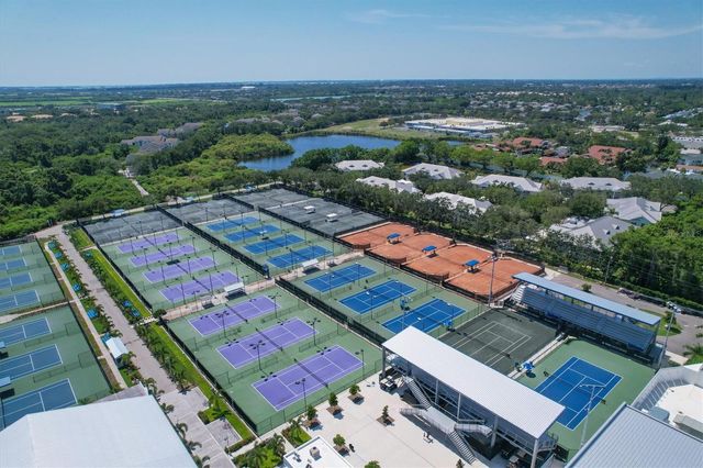 3401 54TH DRIVE W 203, Bradenton, FL 34210