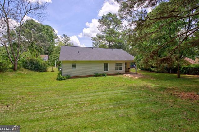 1447 Millstone Court, Bethlehem, GA 30620