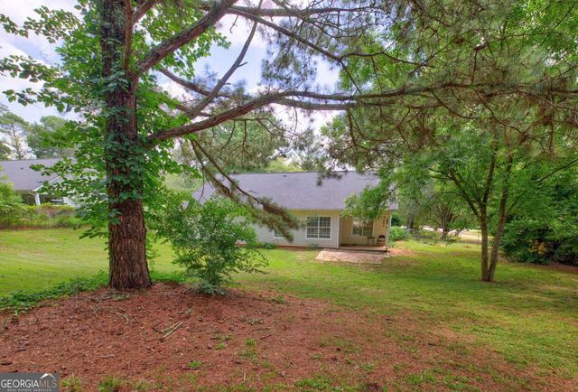 1447 Millstone Court, Bethlehem, GA 30620