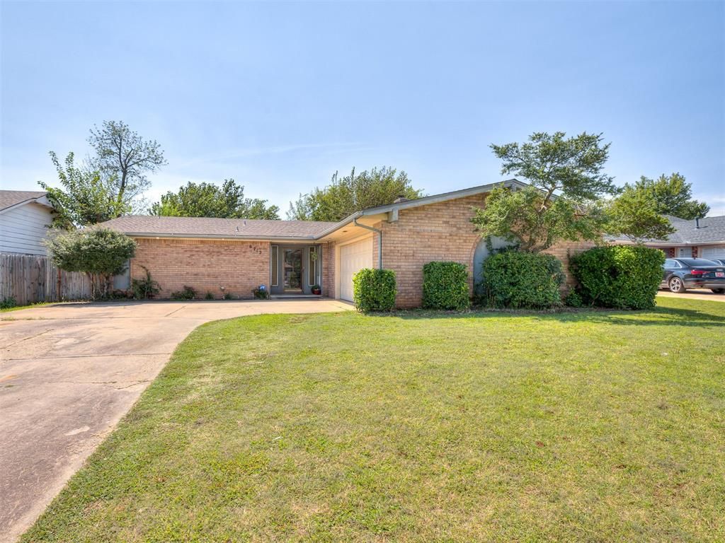 6712 NW 61st Street, Warr Acres, OK 73122