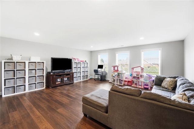 2051 Stonewater Drive, Washington Twp, OH 45458