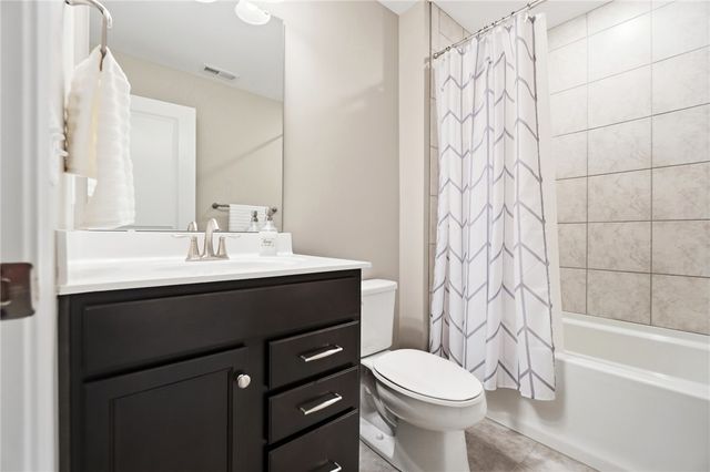 2051 Stonewater Drive, Washington Twp, OH 45458