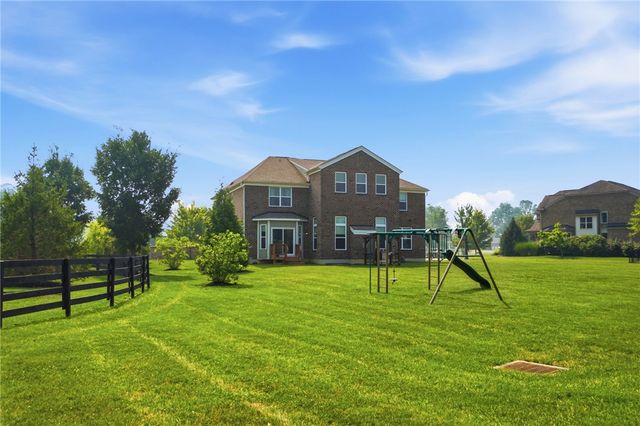 2051 Stonewater Drive, Washington Twp, OH 45458