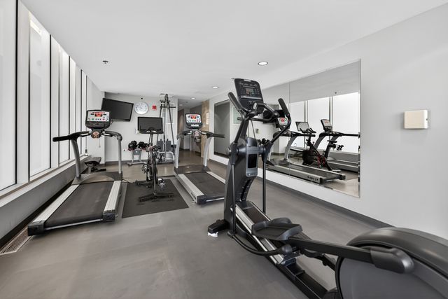 550 N St Clair Street 1501, Chicago, IL 60611
