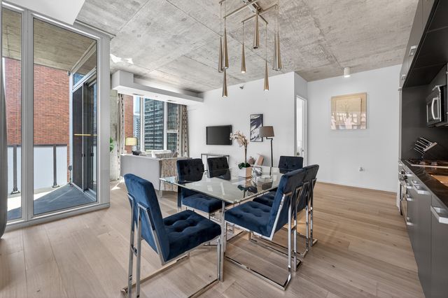 550 N St Clair Street 1501, Chicago, IL 60611