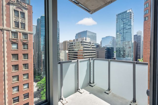 550 N St Clair Street 1501, Chicago, IL 60611