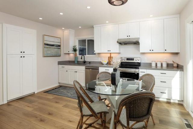 751 Myrtle Street, Redwood City, CA 94061