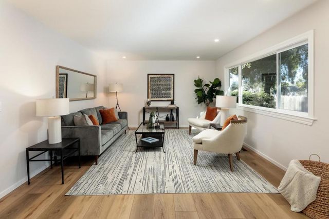 751 Myrtle Street, Redwood City, CA 94061