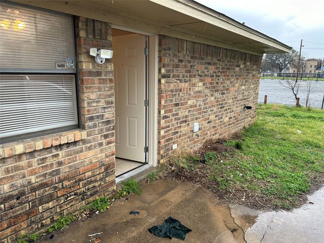 210 W 4th Street, Irving, TX 75060