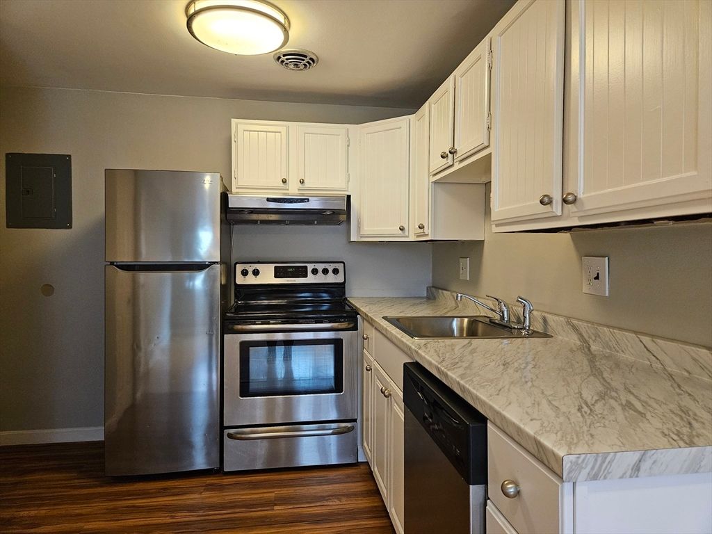 38 Carey Ave 3, Watertown, MA 02472