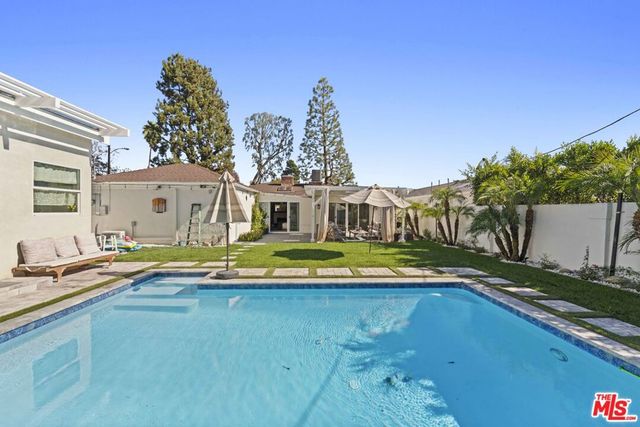 5057 Biloxi Avenue, North Hollywood, CA 91601
