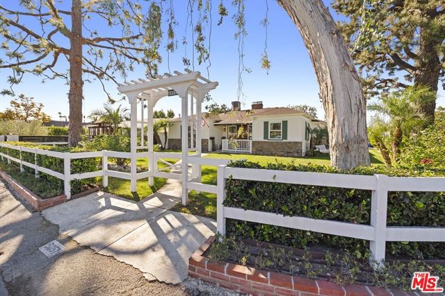 5057 Biloxi Avenue, North Hollywood, CA 91601