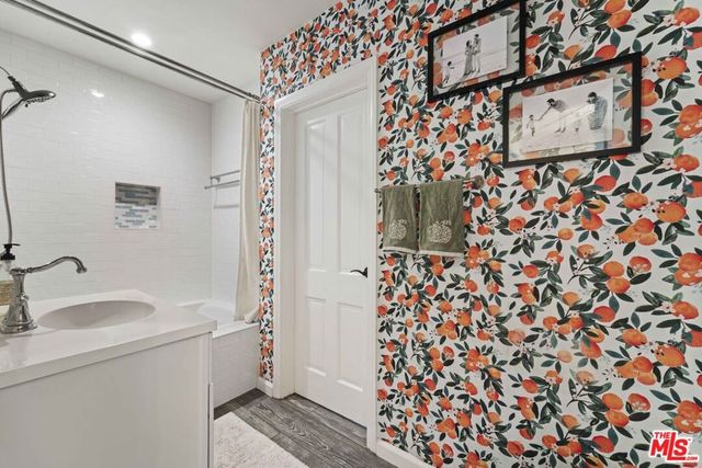 5057 Biloxi Avenue, North Hollywood, CA 91601