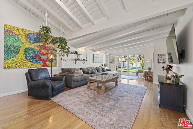 5057 Biloxi Avenue, North Hollywood, CA 91601