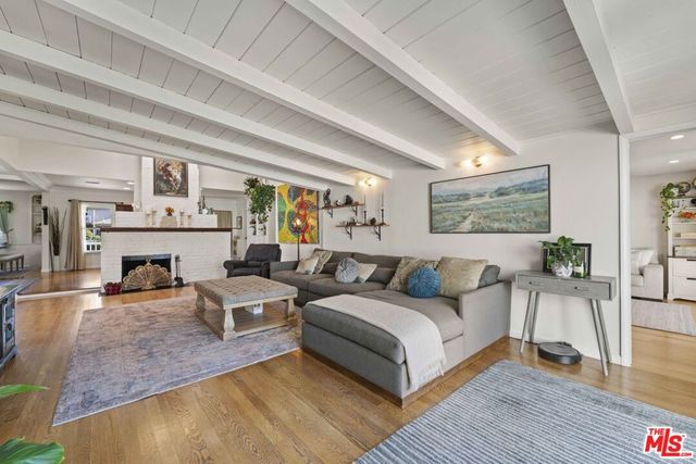 5057 Biloxi Avenue, North Hollywood, CA 91601