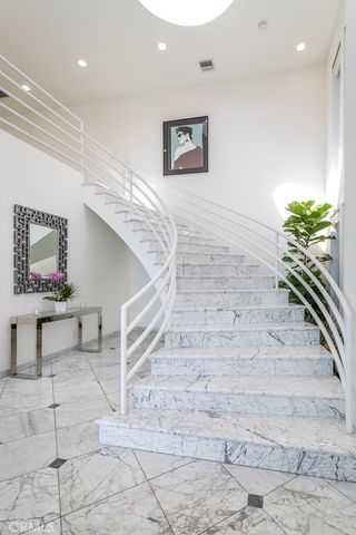 1255 Hilldale, West Hollywood, CA 90069