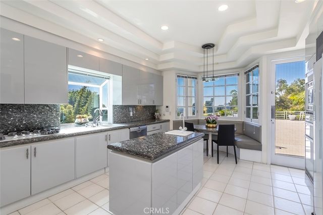 1255 Hilldale, West Hollywood, CA 90069