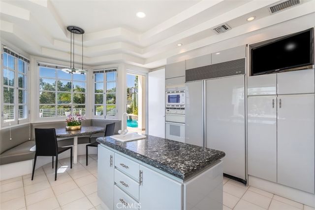 1255 Hilldale, West Hollywood, CA 90069
