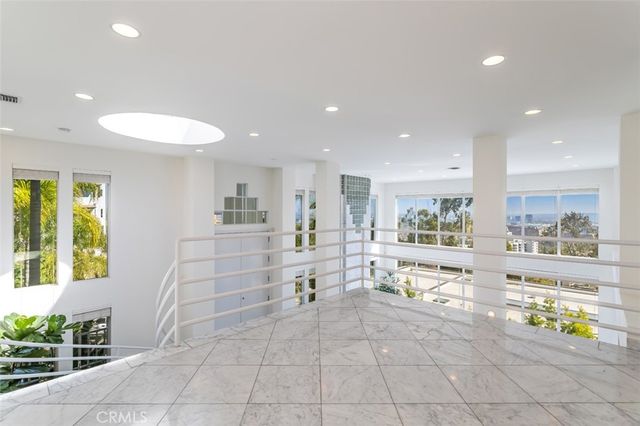 1255 Hilldale, West Hollywood, CA 90069
