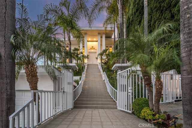 1255 Hilldale, West Hollywood, CA 90069