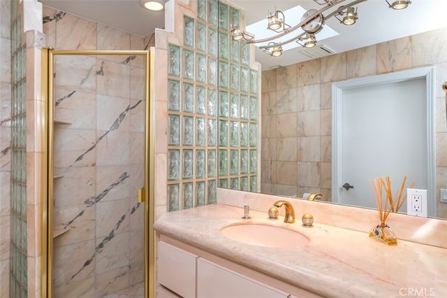 1255 Hilldale, West Hollywood, CA 90069