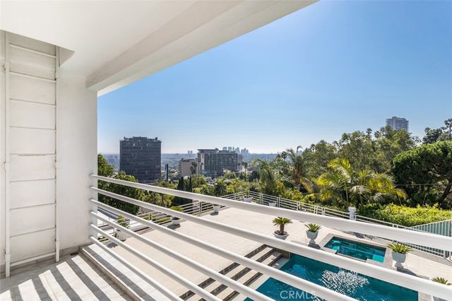 1255 Hilldale, West Hollywood, CA 90069