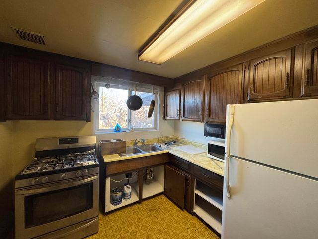 5707 Aztec Road NE, Albuquerque, NM 87110