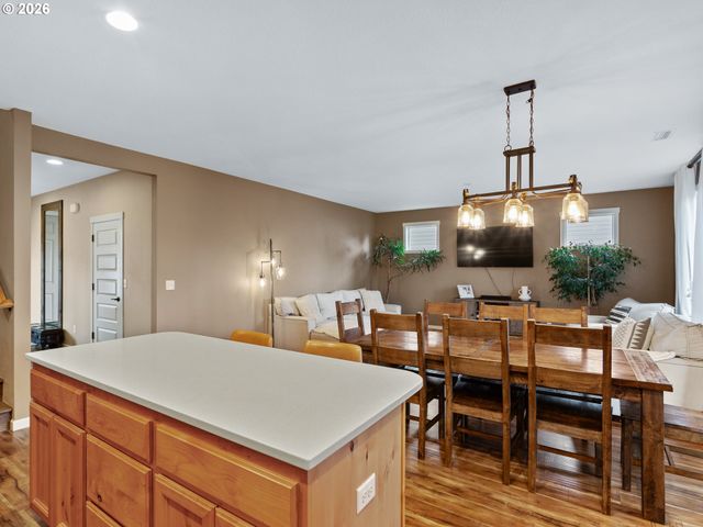 601 Stone View Way, Kalama, WA 98625