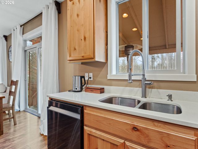 601 Stone View Way, Kalama, WA 98625