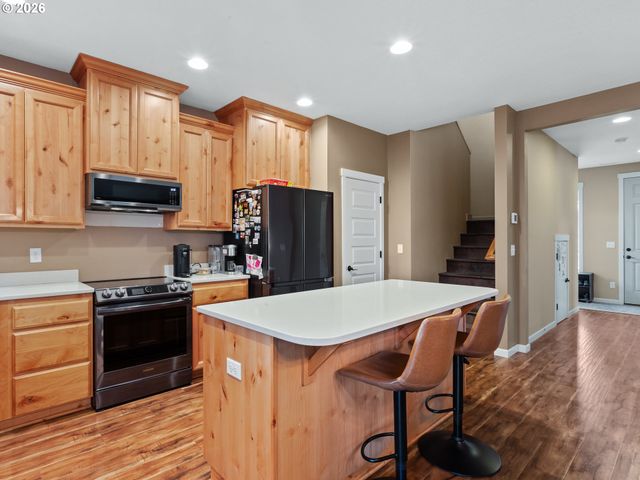 601 Stone View Way, Kalama, WA 98625