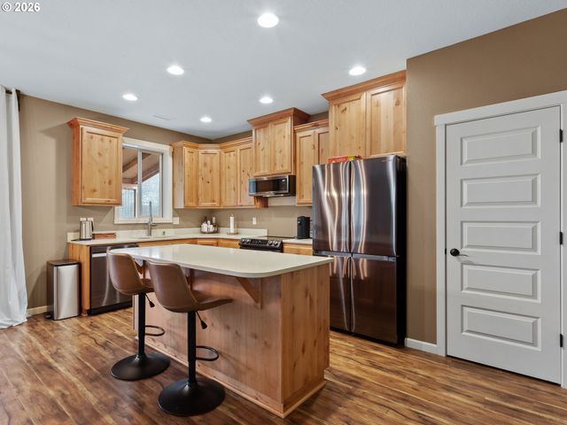 601 Stone View Way, Kalama, WA 98625