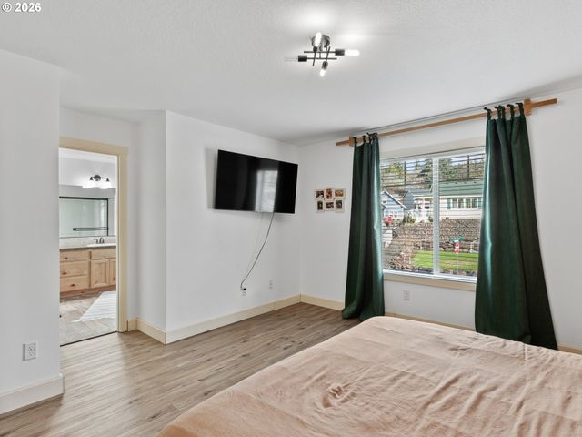 601 Stone View Way, Kalama, WA 98625