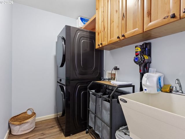 601 Stone View Way, Kalama, WA 98625