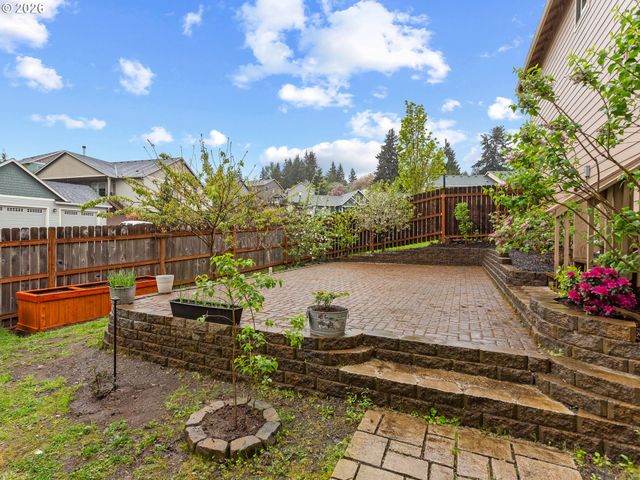 601 Stone View Way, Kalama, WA 98625